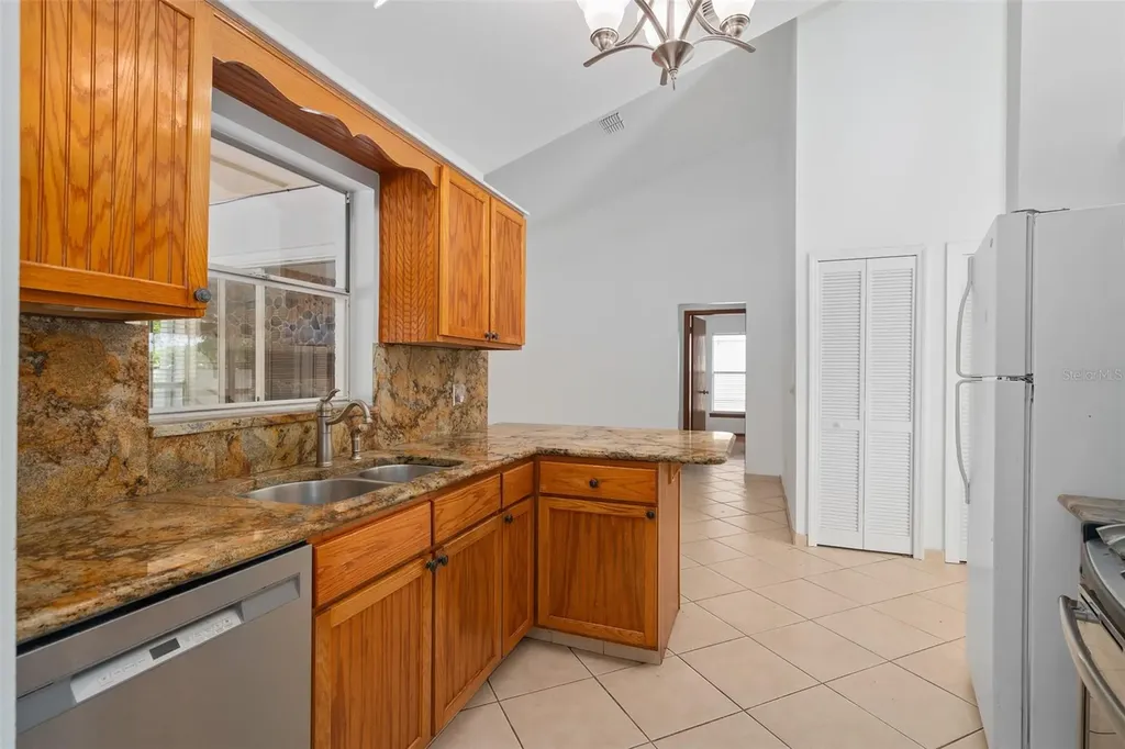413 S Cumberland Avenue Ocoee FL 34761