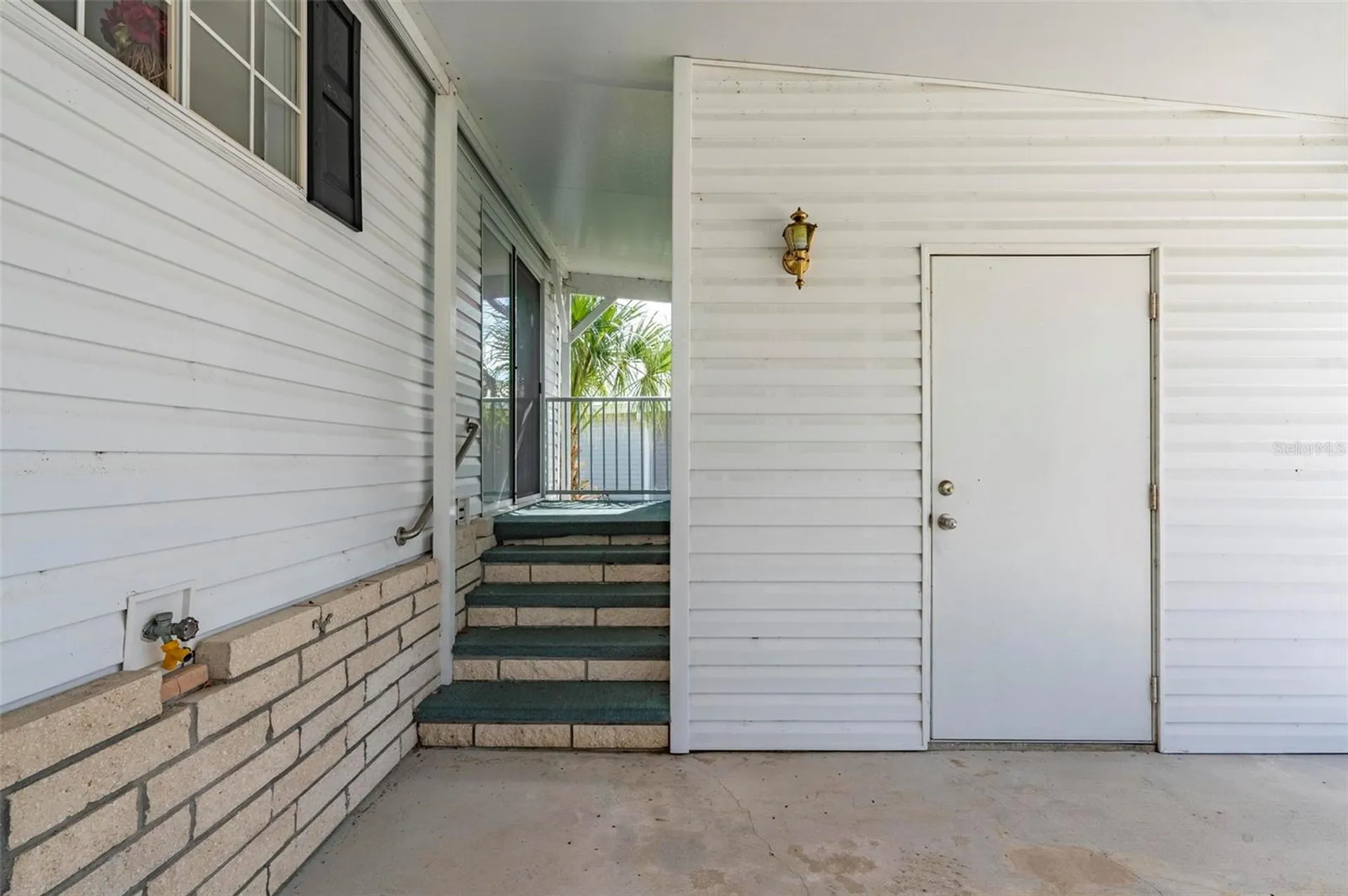 1000 Kings Highway Port Charlotte FL 33980