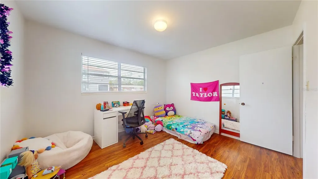 4728 W Bay Avenue Tampa FL 33616