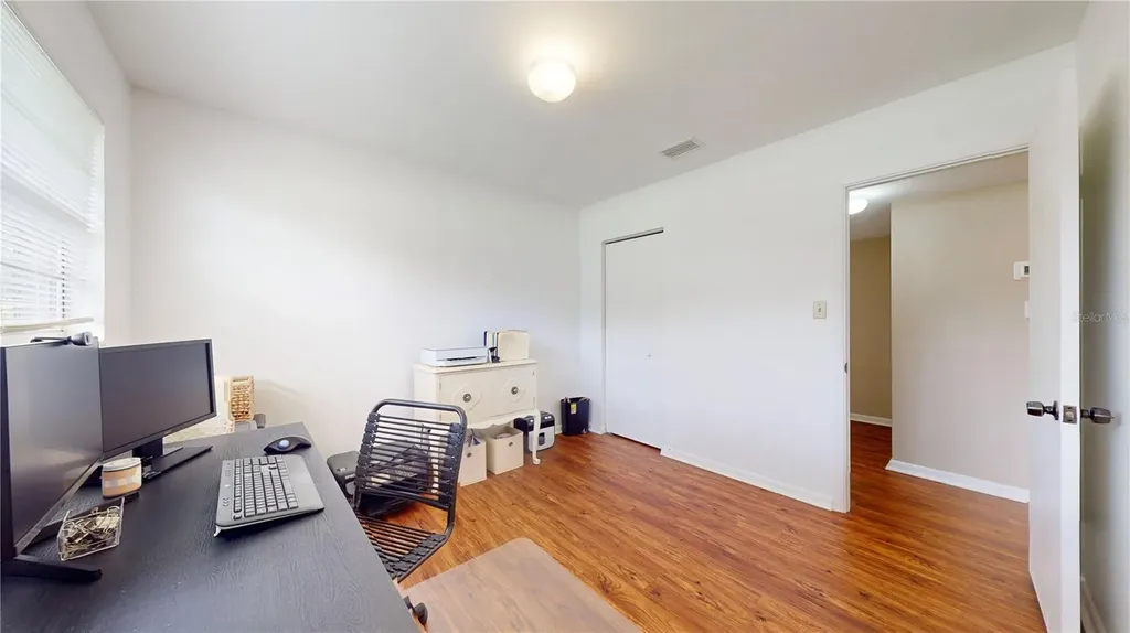 4728 W Bay Avenue Tampa FL 33616