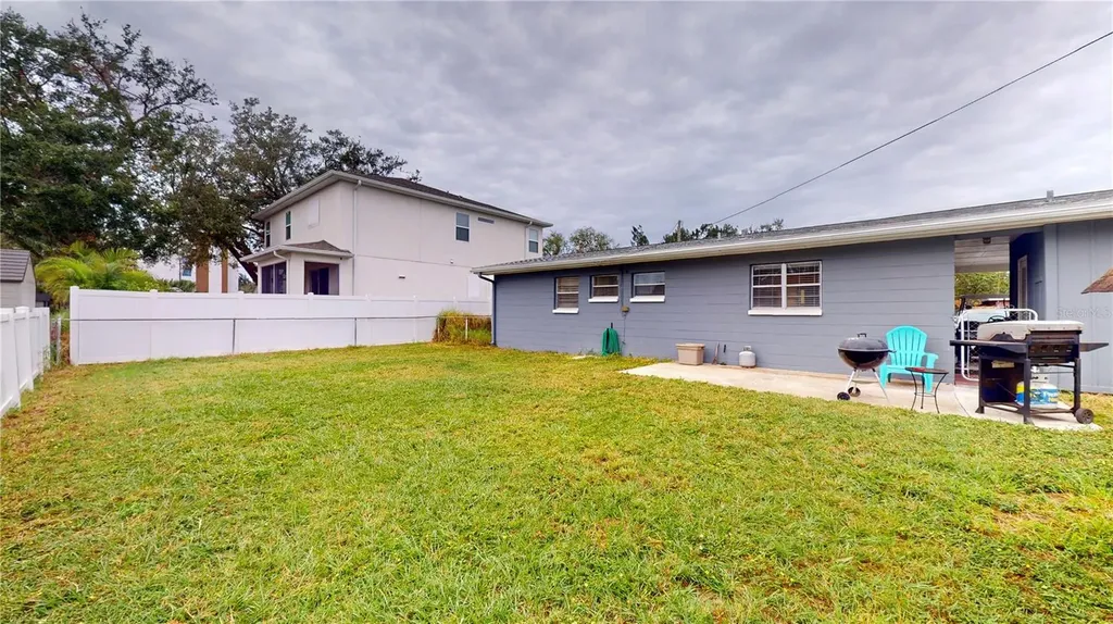 4728 W Bay Avenue Tampa FL 33616