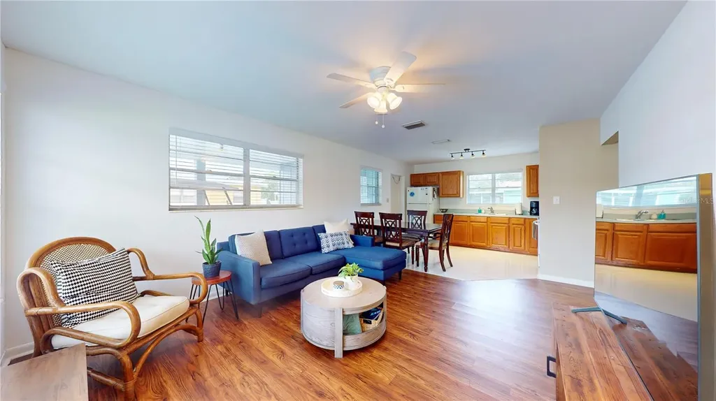 4728 W Bay Avenue Tampa FL 33616