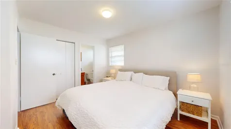 4728 W Bay Avenue Tampa FL 33616