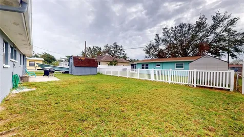 4728 W Bay Avenue Tampa FL 33616