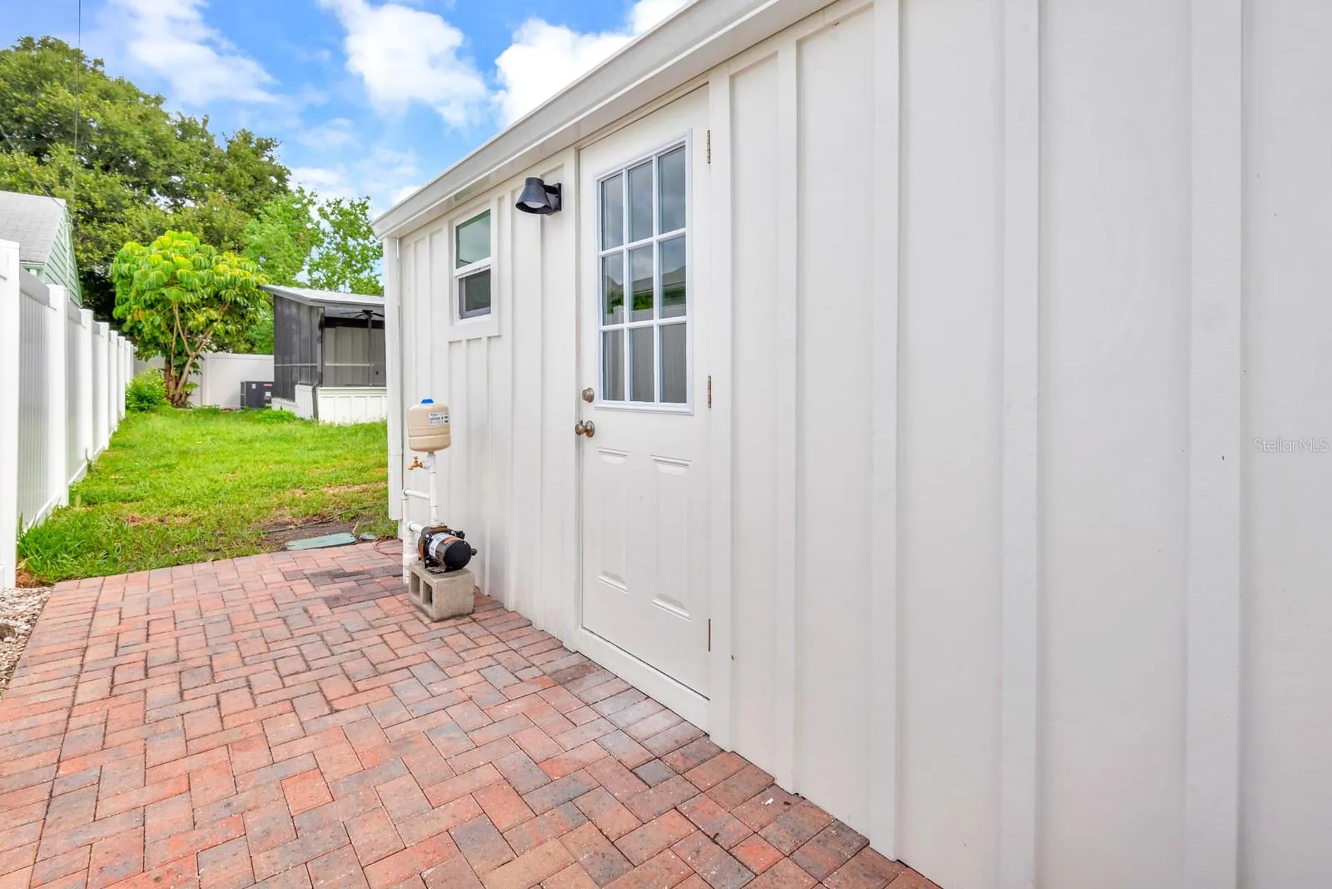 1508 27 Avenue N St Petersburg FL 33704