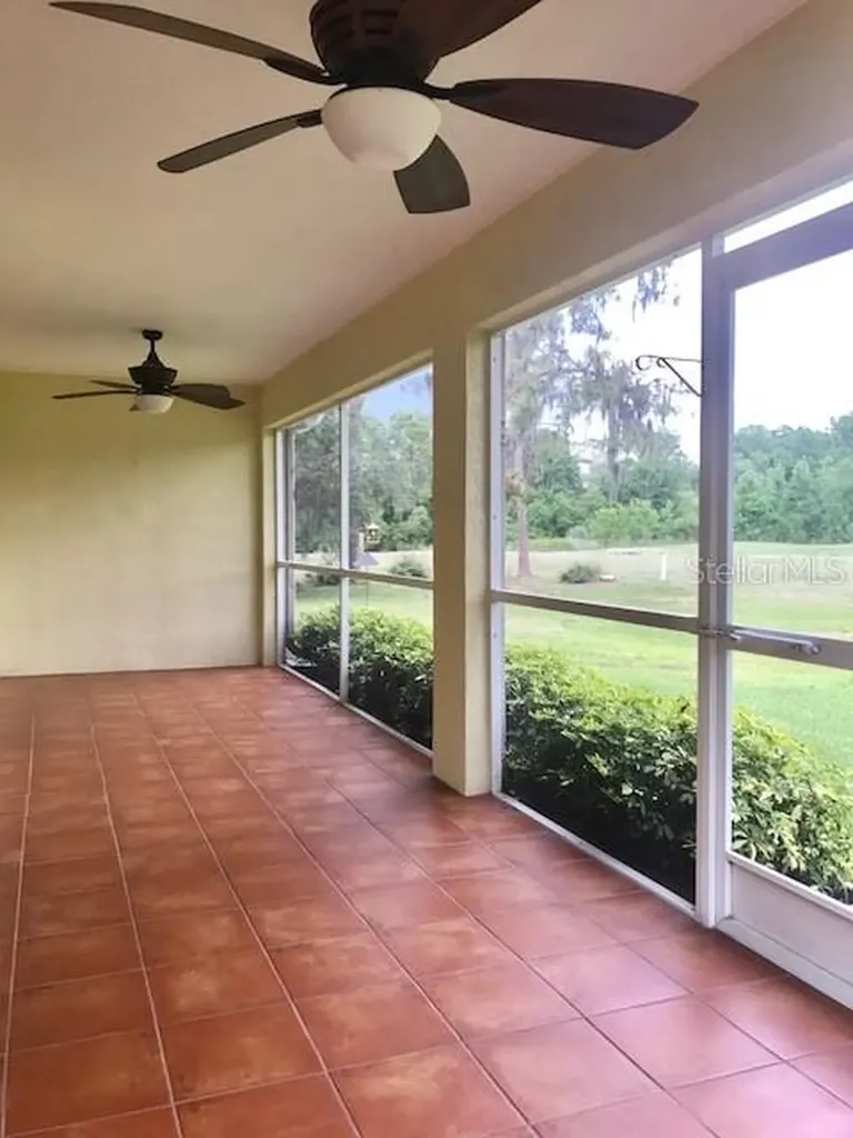 5804 Autumn Shire Drive Zephyrhills FL 33541