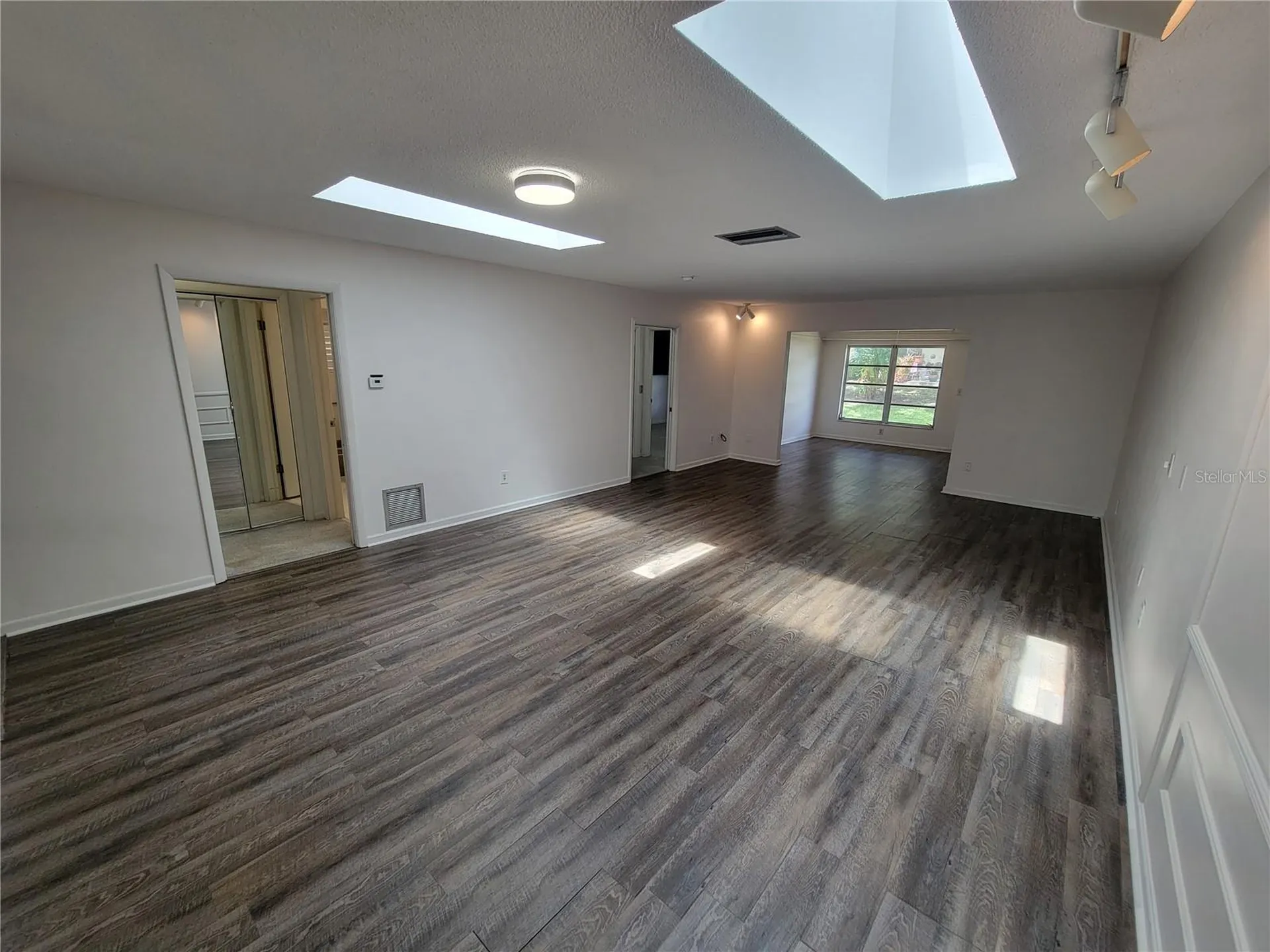 1657 S Lake Avenue Clearwater FL 33756