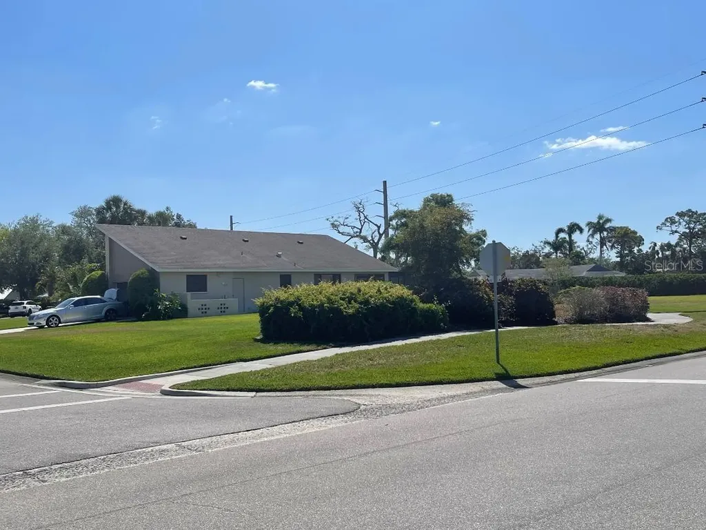 3799 Countryside Road Sarasota FL 34233