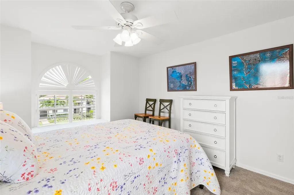 4815 Queen Palm Terrace NE St Petersburg FL 33703