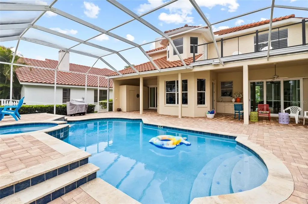 4815 Queen Palm Terrace NE St Petersburg FL 33703