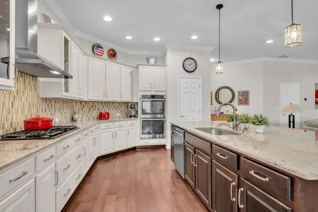 1221 Cadence Court Brandon FL 33511