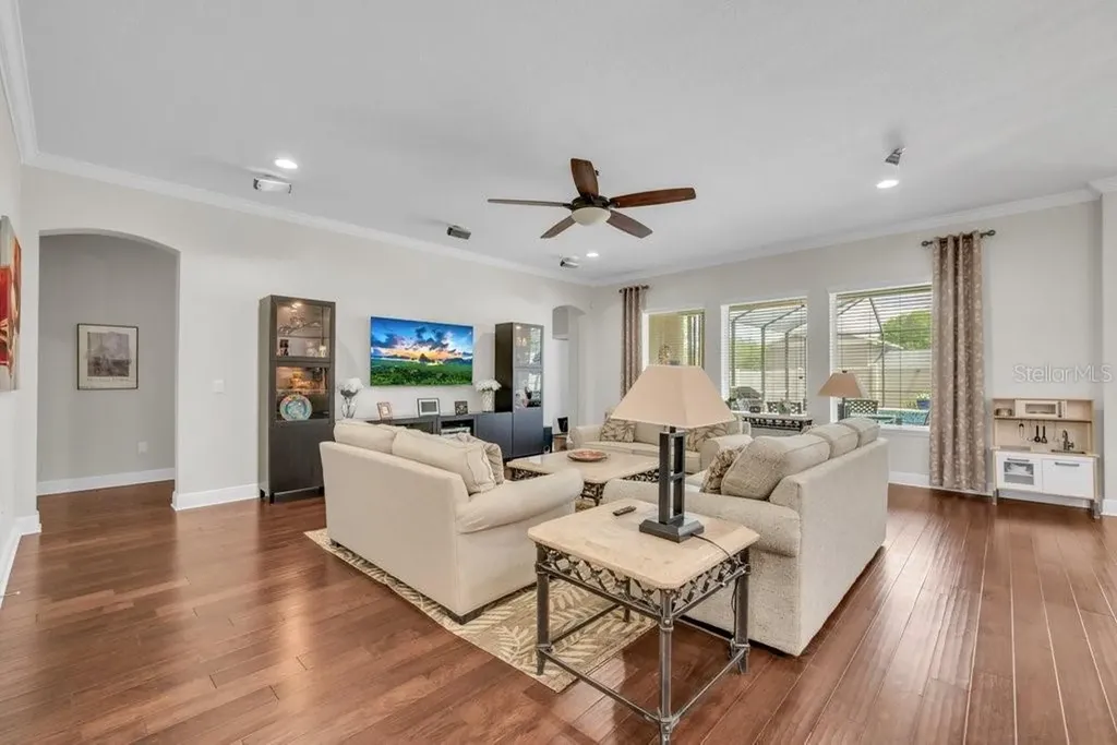 1221 Cadence Court Brandon FL 33511