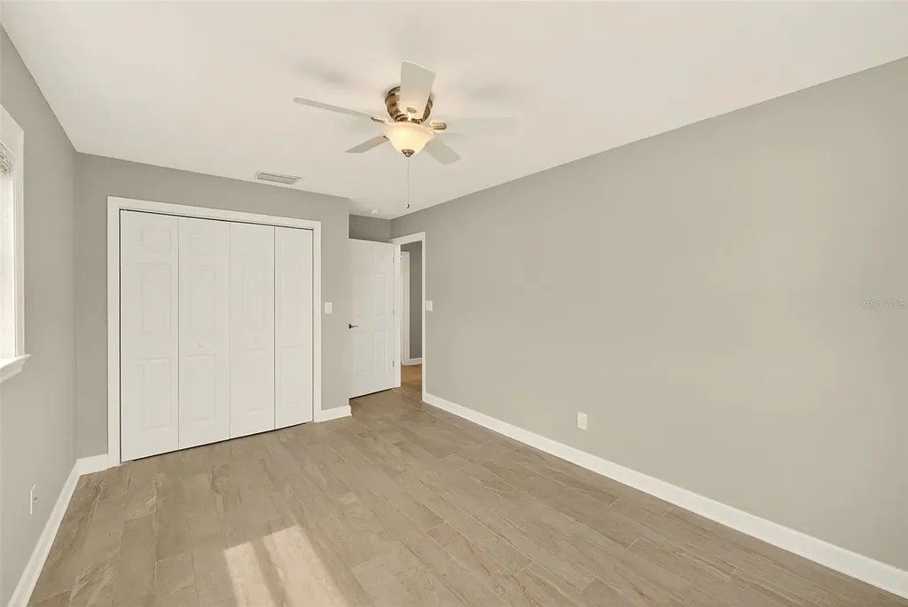 5434 Oakhurst Drive Seminole FL 33772