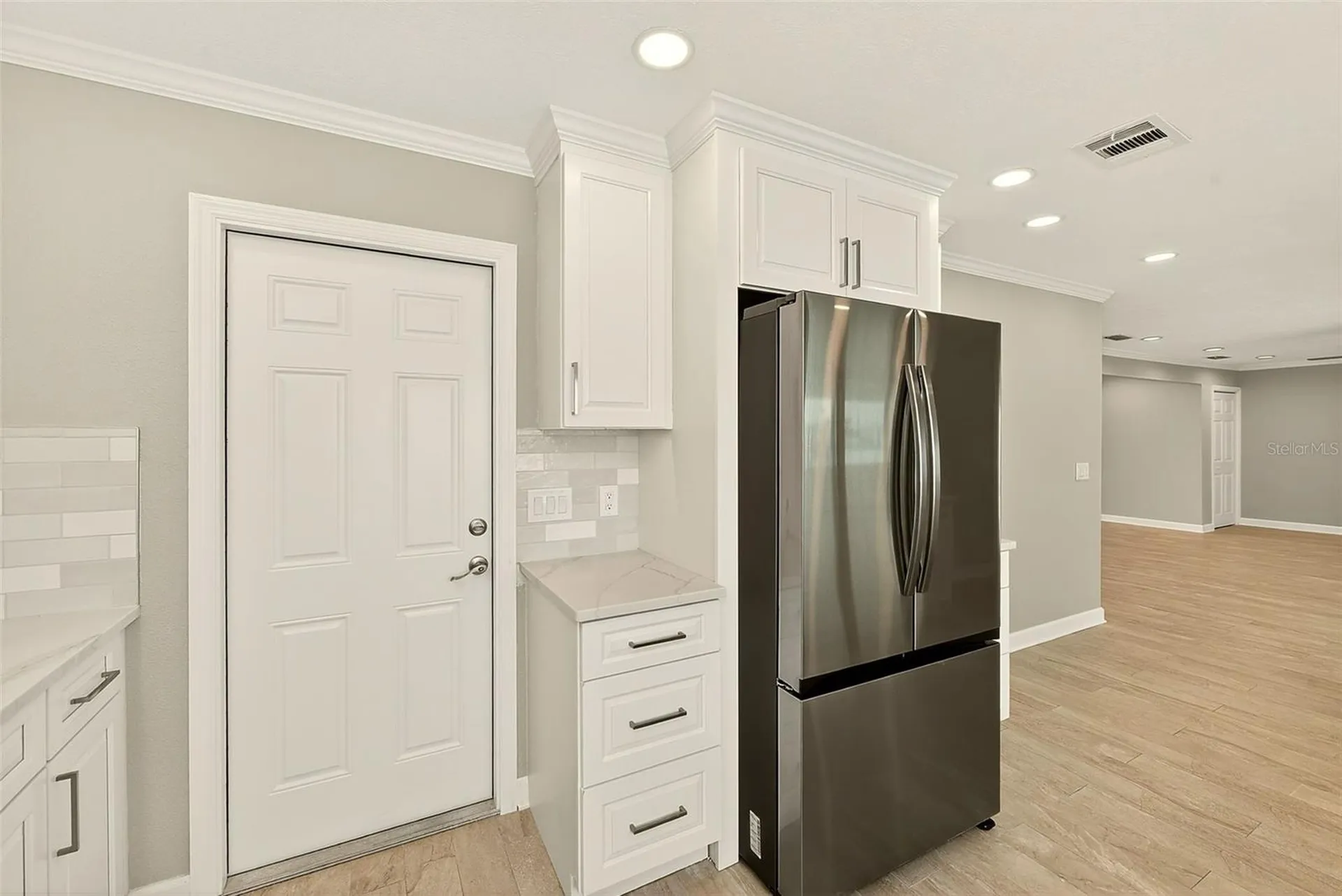 5434 Oakhurst Drive Seminole FL 33772