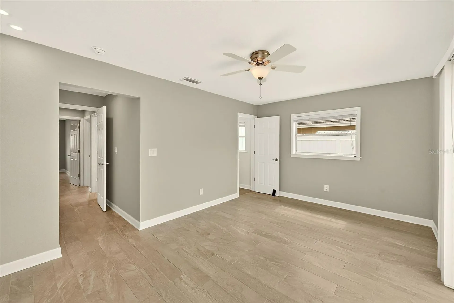 5434 Oakhurst Drive Seminole FL 33772