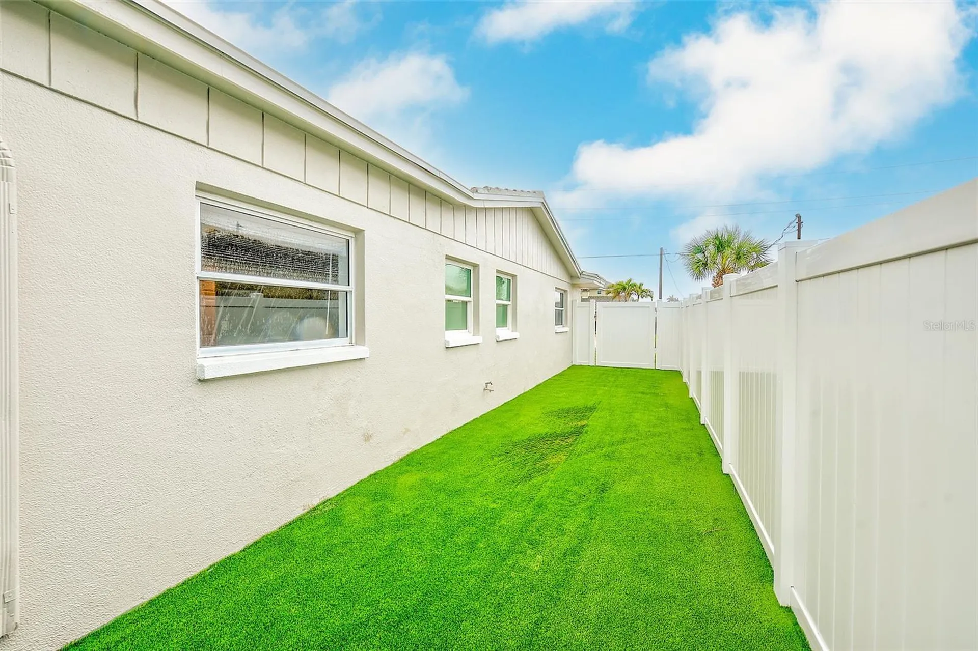 5434 Oakhurst Drive Seminole FL 33772