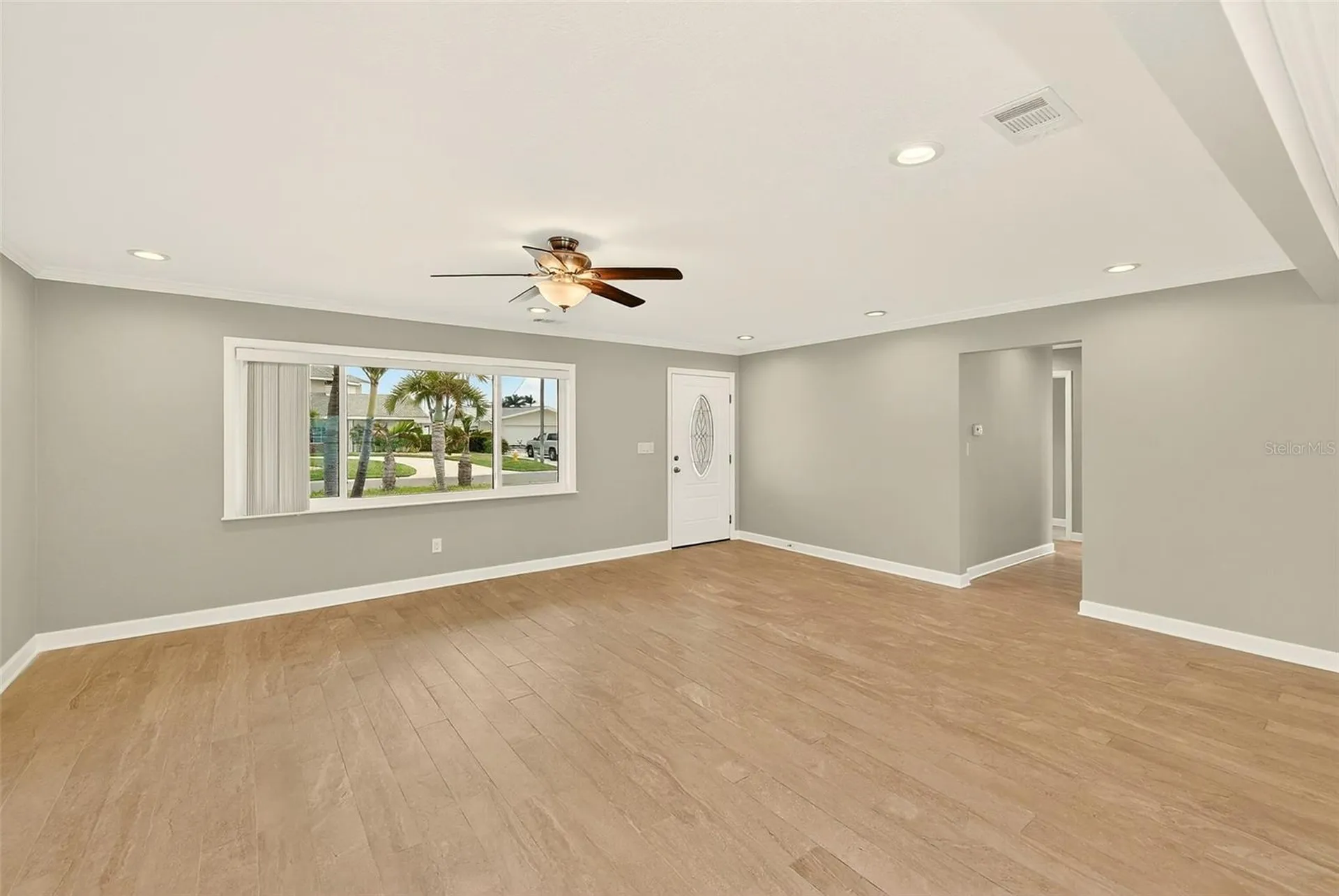 5434 Oakhurst Drive Seminole FL 33772