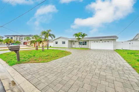 5434 Oakhurst Drive Seminole FL 33772