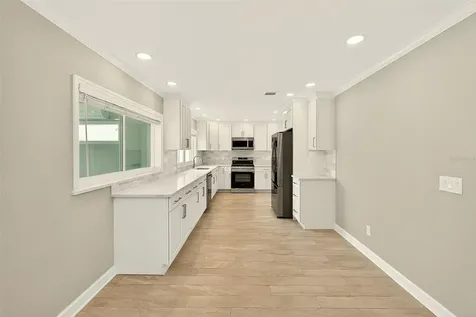 5434 Oakhurst Drive Seminole FL 33772