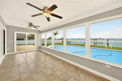5434 Oakhurst Drive Seminole FL 33772
