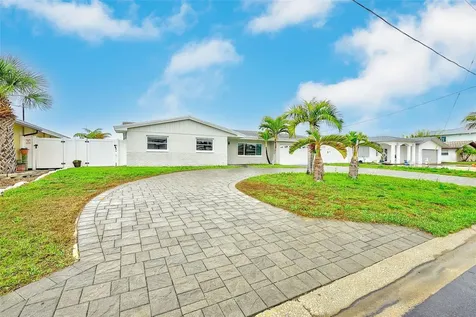 5434 Oakhurst Drive Seminole FL 33772