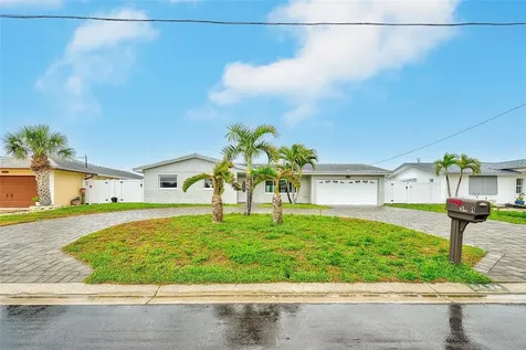 5434 Oakhurst Drive Seminole FL 33772