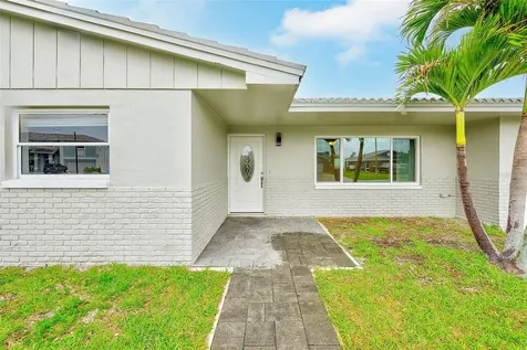 5434 Oakhurst Drive Seminole FL 33772