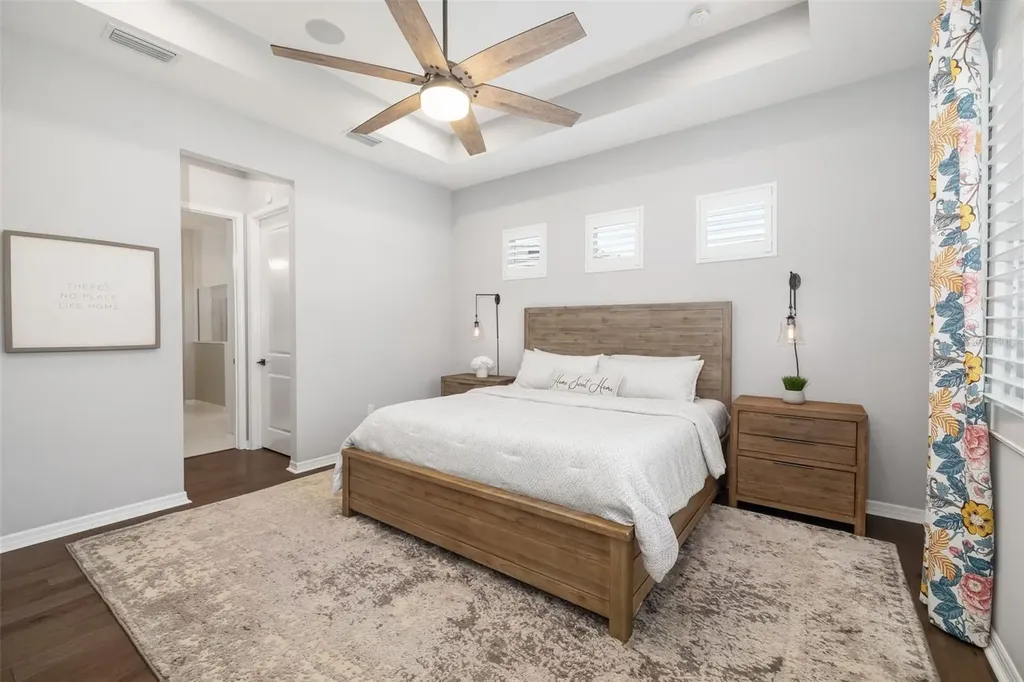 438 Whistler Glen Bradenton FL 34212