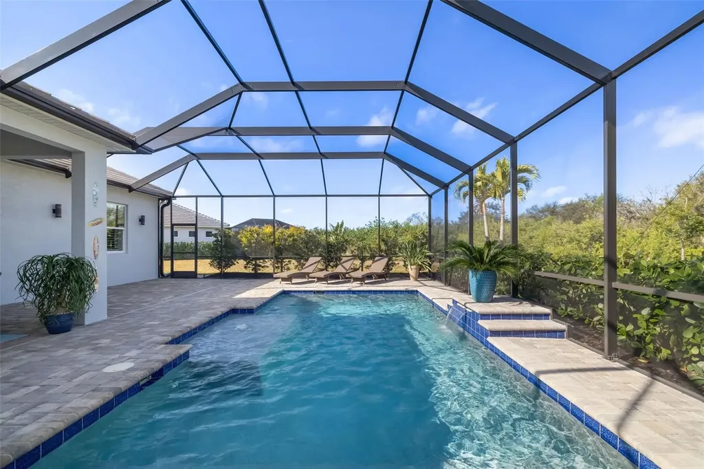 438 Whistler Glen Bradenton FL 34212