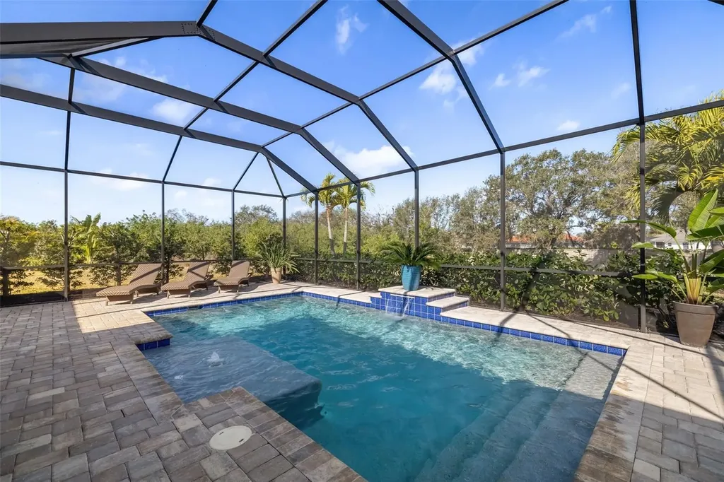 438 Whistler Glen Bradenton FL 34212