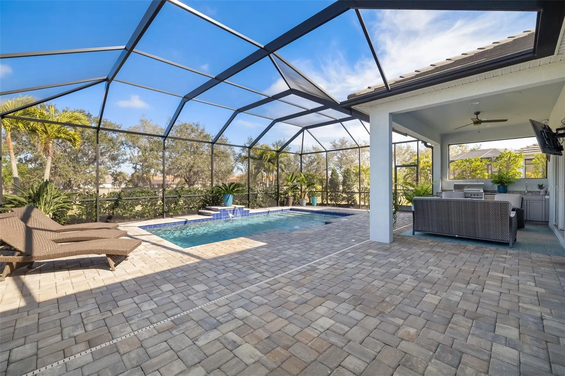 438 Whistler Glen Bradenton FL 34212