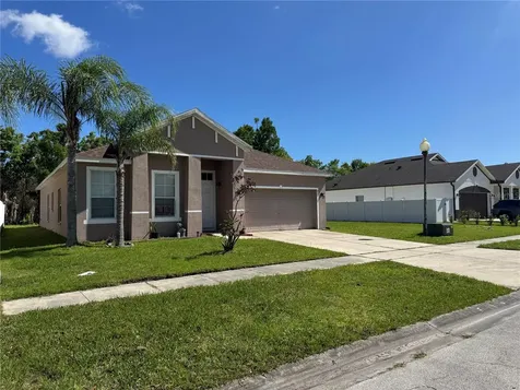 877 Hacienda Circle Kissimmee FL 34741