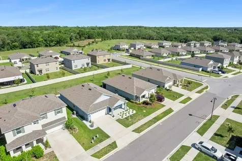 5235 Mahogany Drive Mount Dora FL 32757