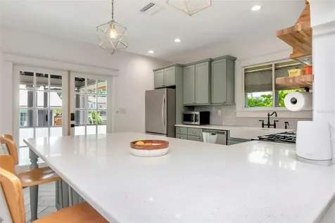 1601 E Powhatan Avenue Tampa FL 33610