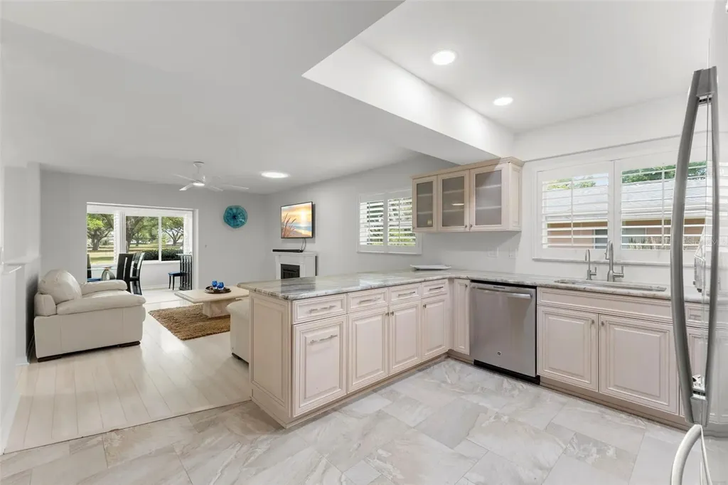 2836 Quail Hollow Road W Clearwater FL 33761