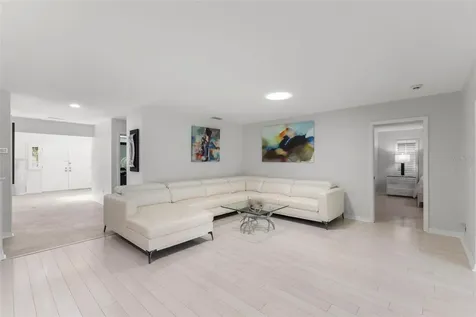 2836 Quail Hollow Road W Clearwater FL 33761