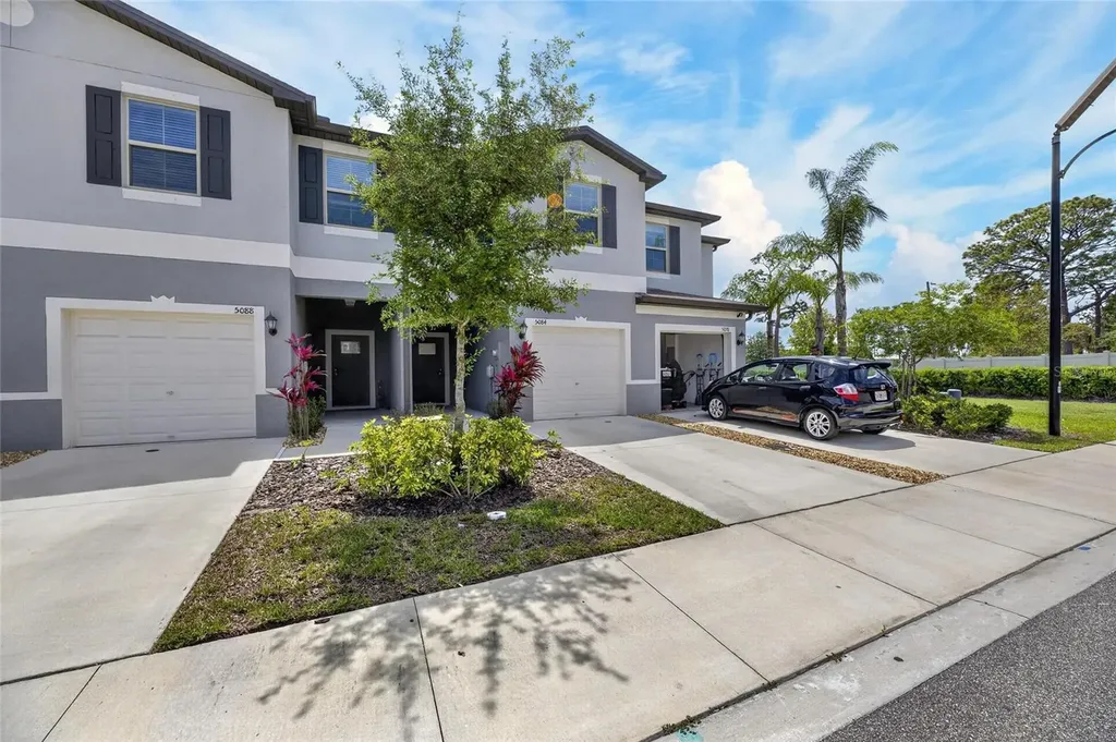 5084 Forum Boulevard Holiday FL 34690