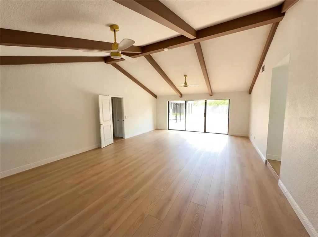 51 Oakleigh Lane Maitland FL 32751