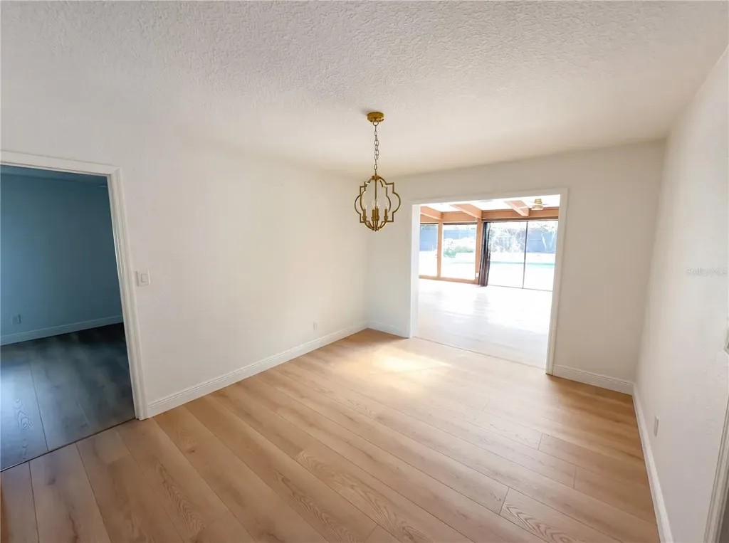 51 Oakleigh Lane Maitland FL 32751