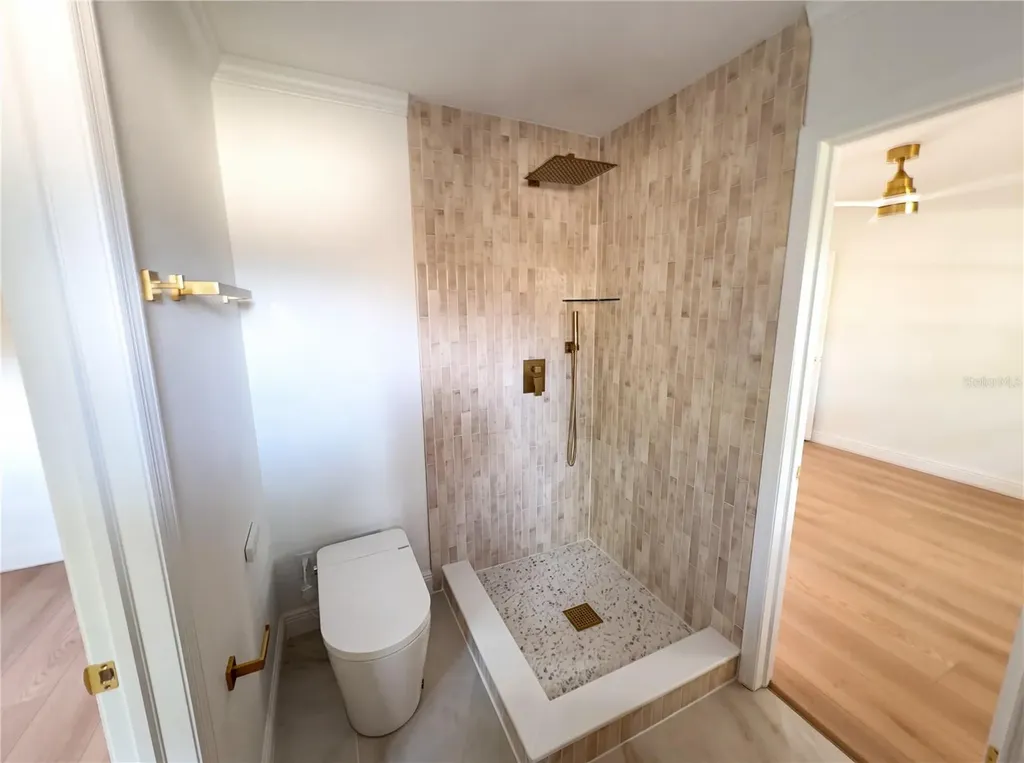 51 Oakleigh Lane Maitland FL 32751