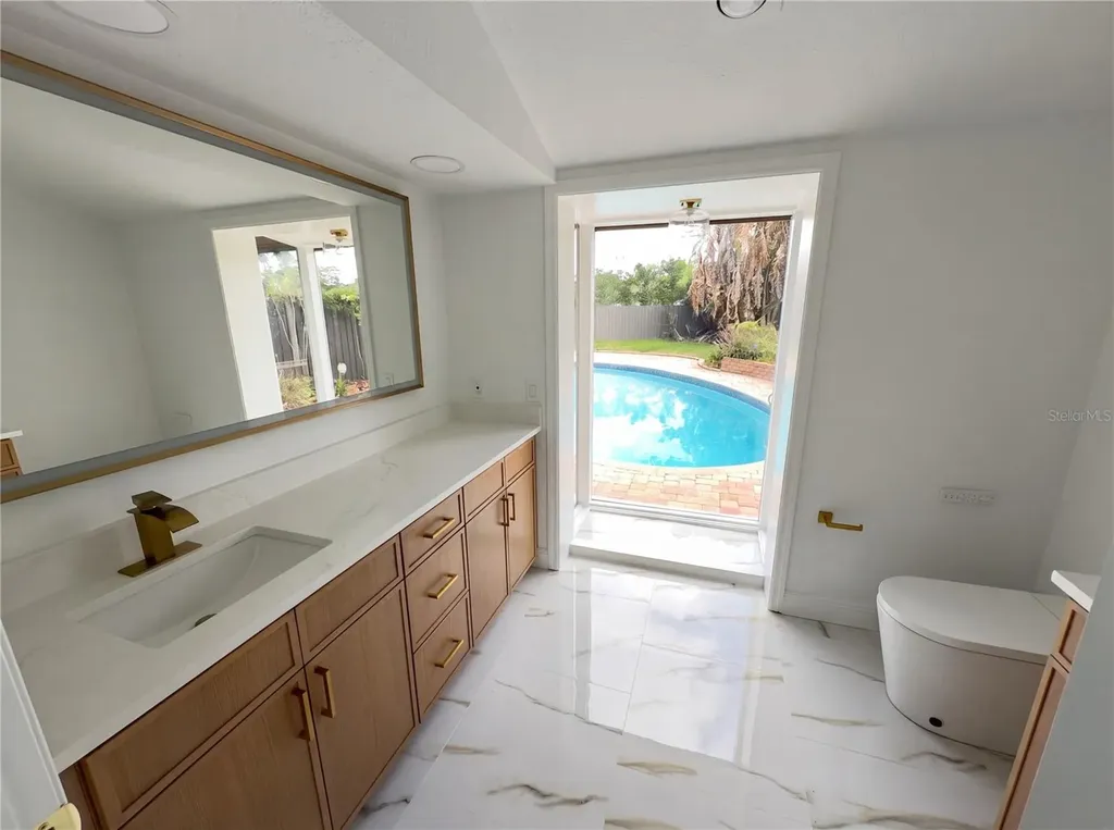 51 Oakleigh Lane Maitland FL 32751