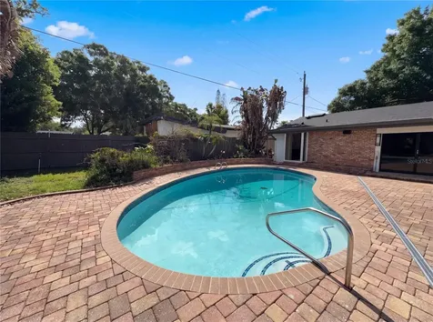 51 Oakleigh Lane Maitland FL 32751