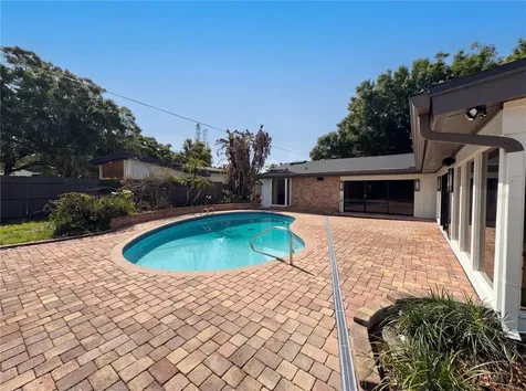 51 Oakleigh Lane Maitland FL 32751
