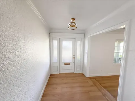 51 Oakleigh Lane Maitland FL 32751