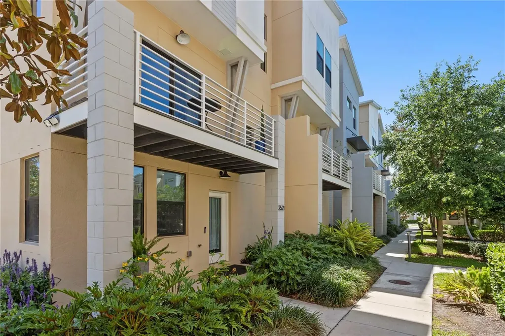 2521 11th Place N St Petersburg FL 33713