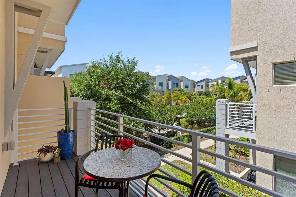 2521 11th Place N St Petersburg FL 33713