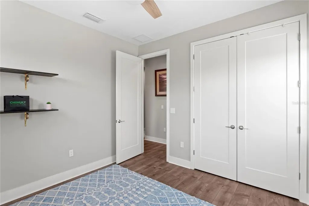 2521 11th Place N St Petersburg FL 33713