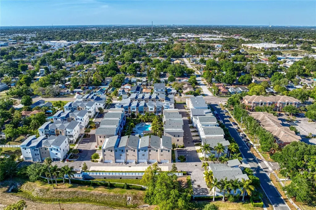 2521 11th Place N St Petersburg FL 33713