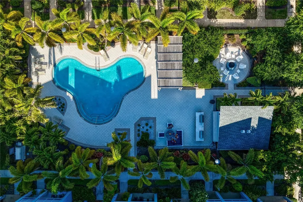 2521 11th Place N St Petersburg FL 33713