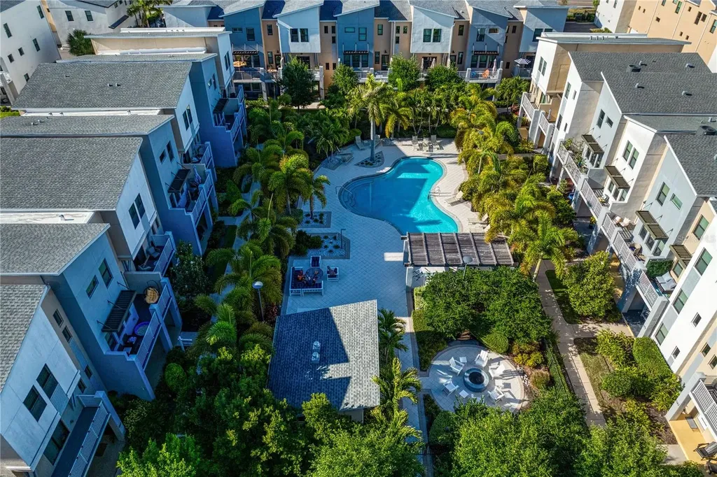 2521 11th Place N St Petersburg FL 33713